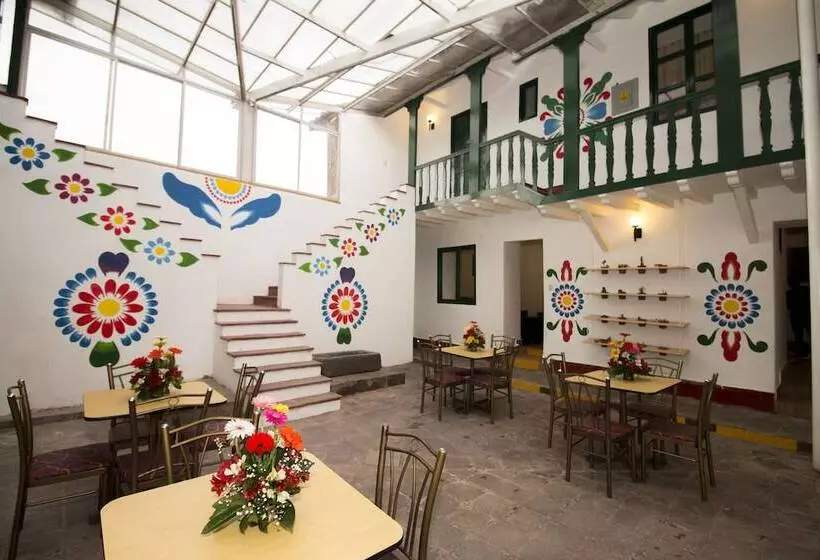 ホテル Cusco Plaza Nazarenas