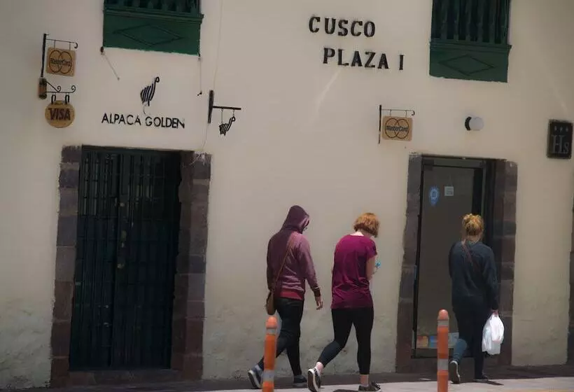 ホテル Cusco Plaza Nazarenas