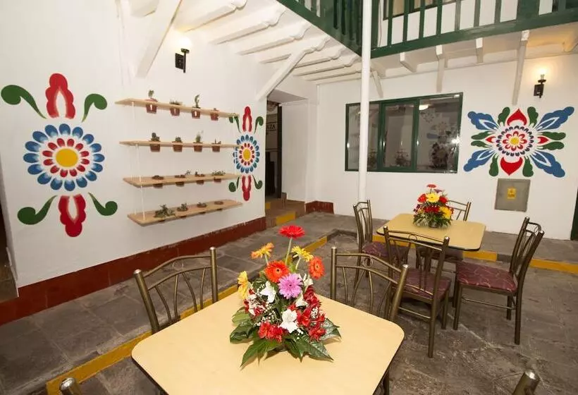 ホテル Cusco Plaza Nazarenas