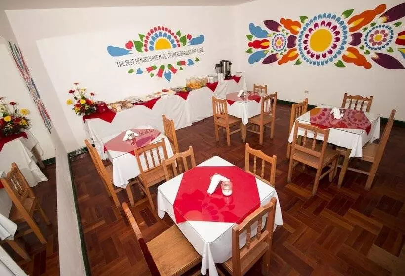 ホテル Cusco Plaza Nazarenas