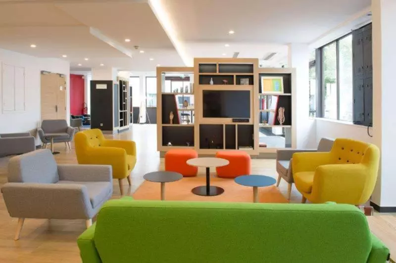 בית מלון כפרי Doubletree By Hilton Paris Bougival