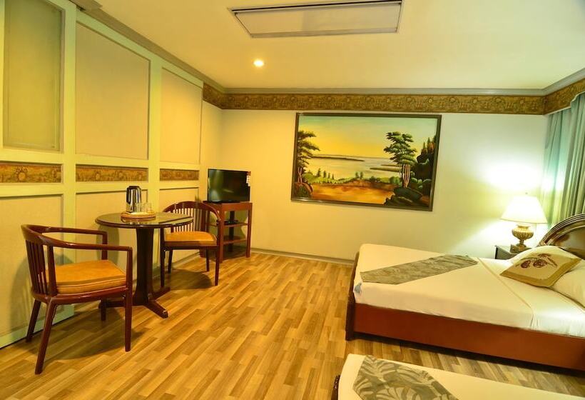 Holiday Plaza Hotel   Cebu