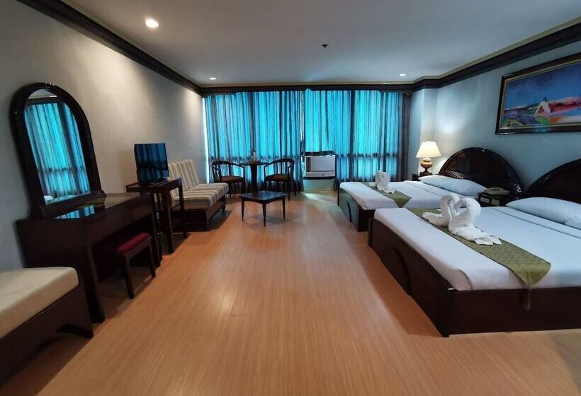 Holiday Plaza Hotel   Cebu