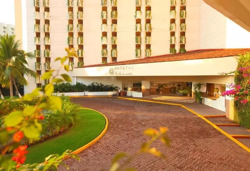 בית מלון כפרי Krystal Ixtapa