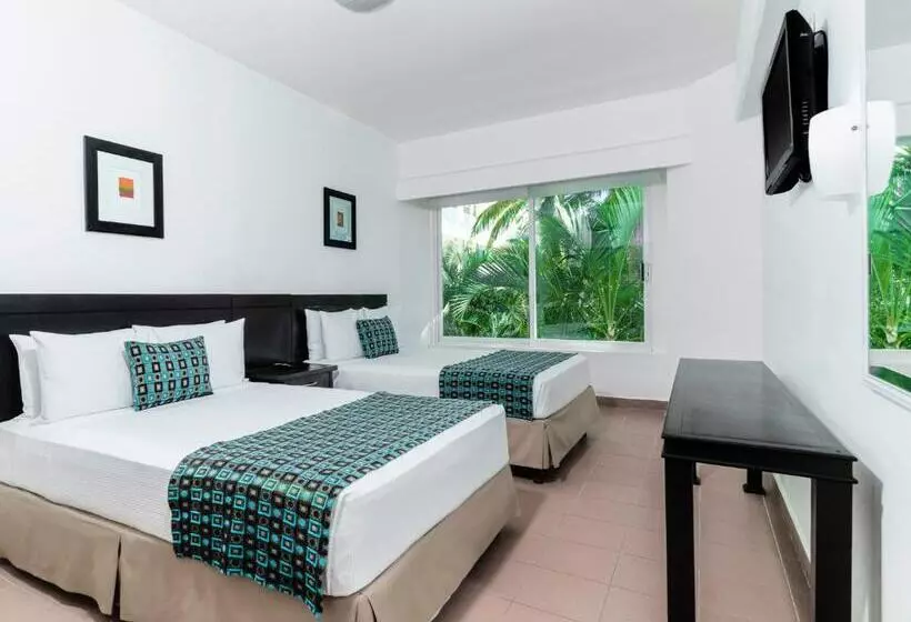 בית מלון כפרי Krystal Ixtapa