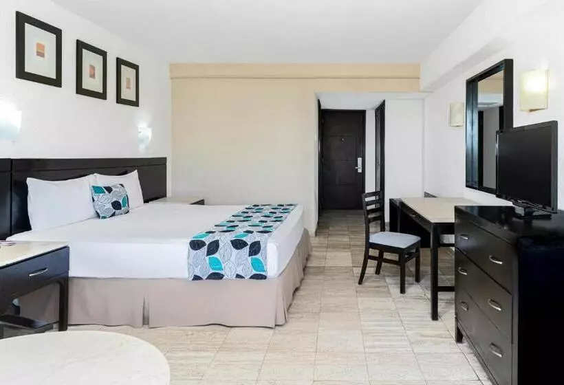 בית מלון כפרי Krystal Ixtapa