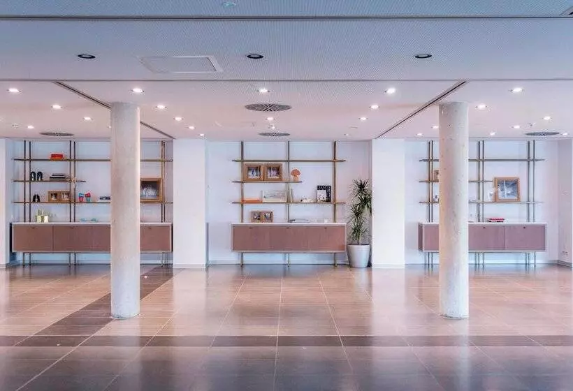 Le Meridien Ra Beach Hotel And Spa