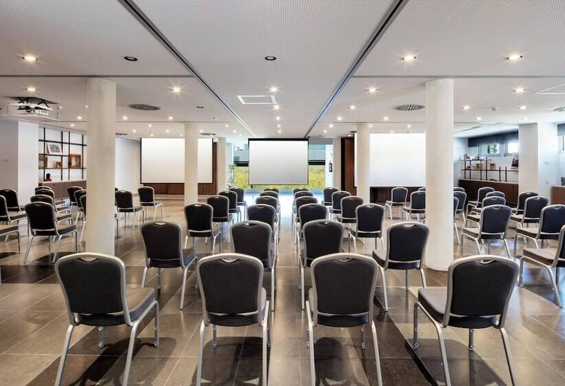 Le Meridien Ra Beach Hotel And Spa