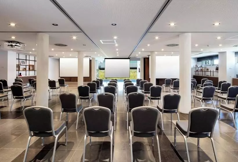 Le Meridien Ra Beach Hotel And Spa