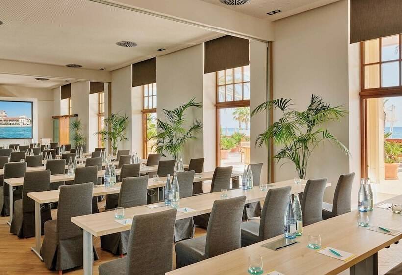 Le Meridien Ra Beach Hotel And Spa