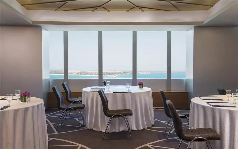 هتل Le Royal Méridien Abu Dhabi