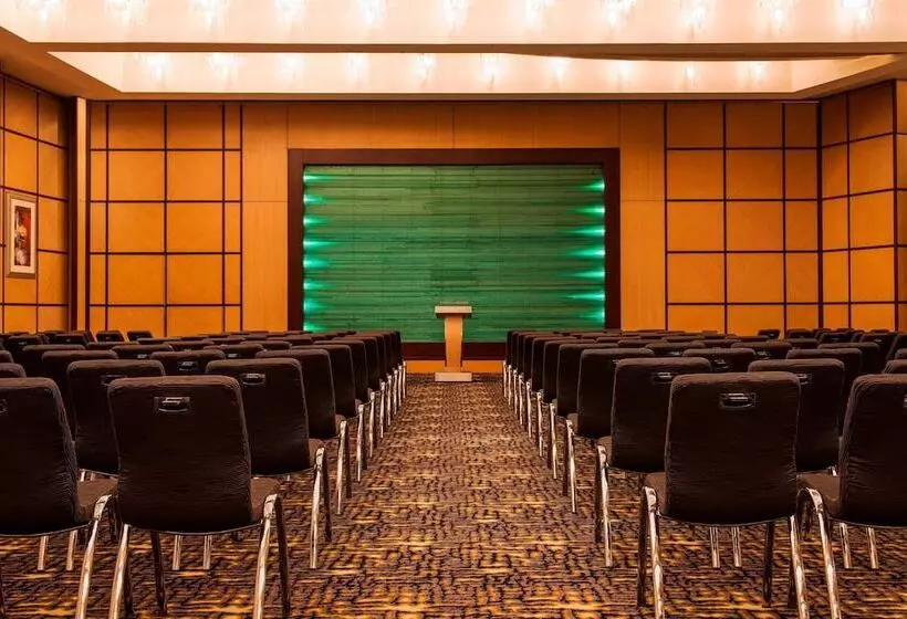 هتل Le Royal Méridien Abu Dhabi