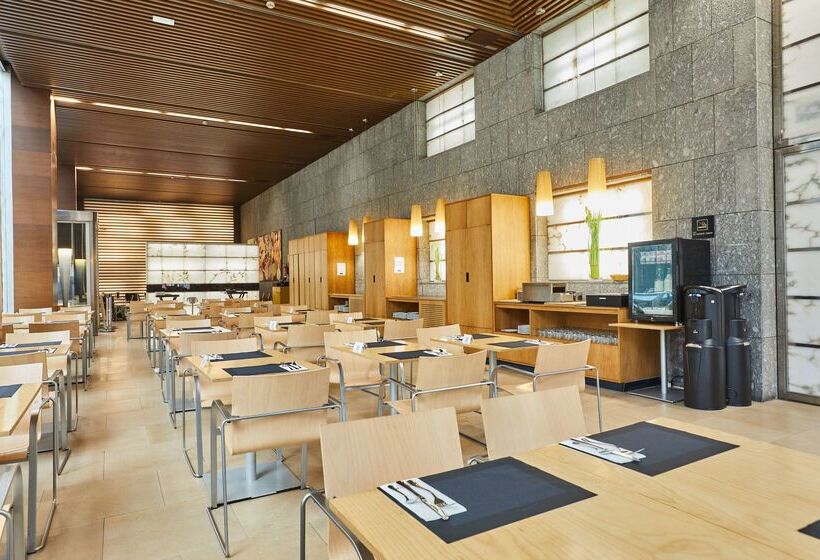 فندق Silken Puerta Valencia