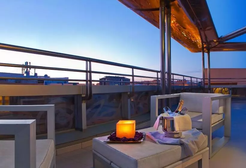 هتل Silken Puerta Valencia