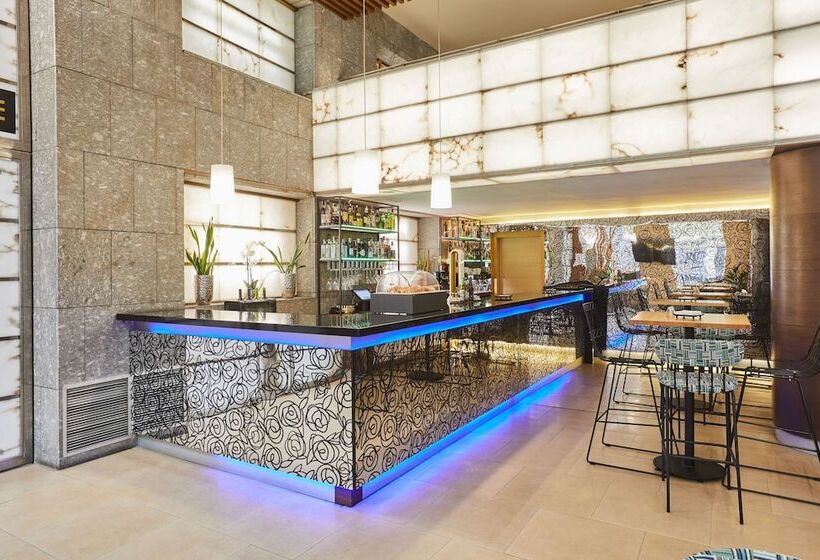 فندق Silken Puerta Valencia