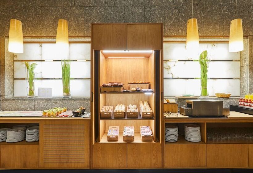 فندق Silken Puerta Valencia