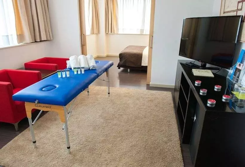 هتل Silken Puerta Valencia