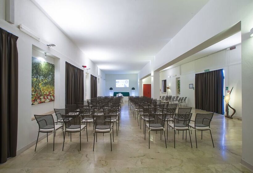 בית מלון כפרי Tirreno