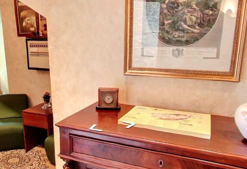 בית מלון כפרי Valentino Centro Storico