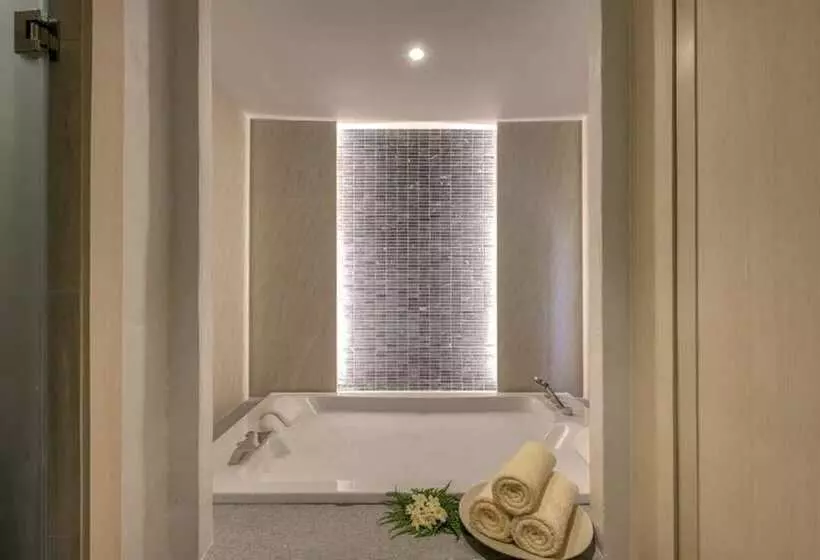 Namaka Resort Kamala