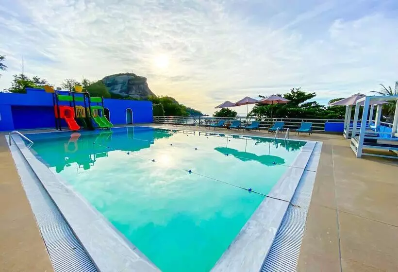 리조트 Blue Wave Hotel Hua Hin