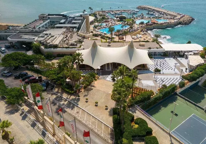 استراحتگاه Mövenpick Hotel Beirut