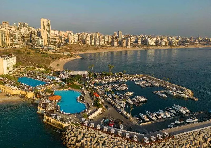 استراحتگاه Mövenpick Hotel Beirut