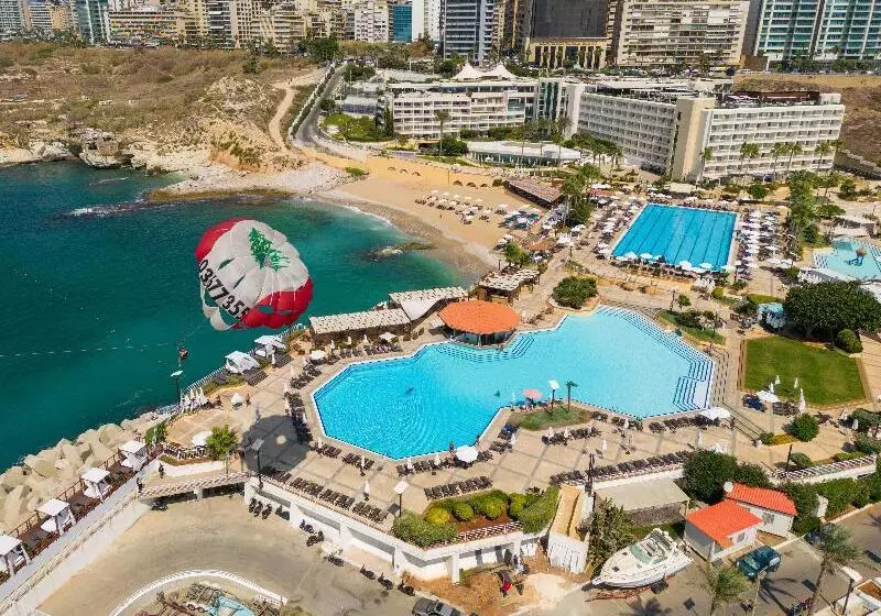 استراحتگاه Mövenpick Hotel Beirut