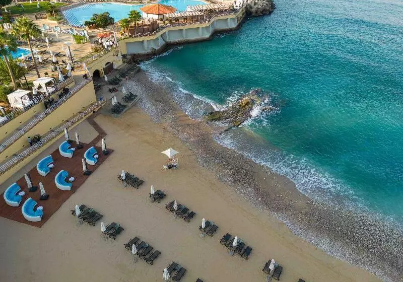 استراحتگاه Mövenpick Hotel Beirut