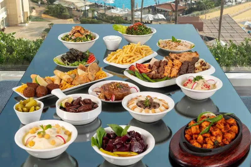 استراحتگاه Mövenpick Hotel Beirut