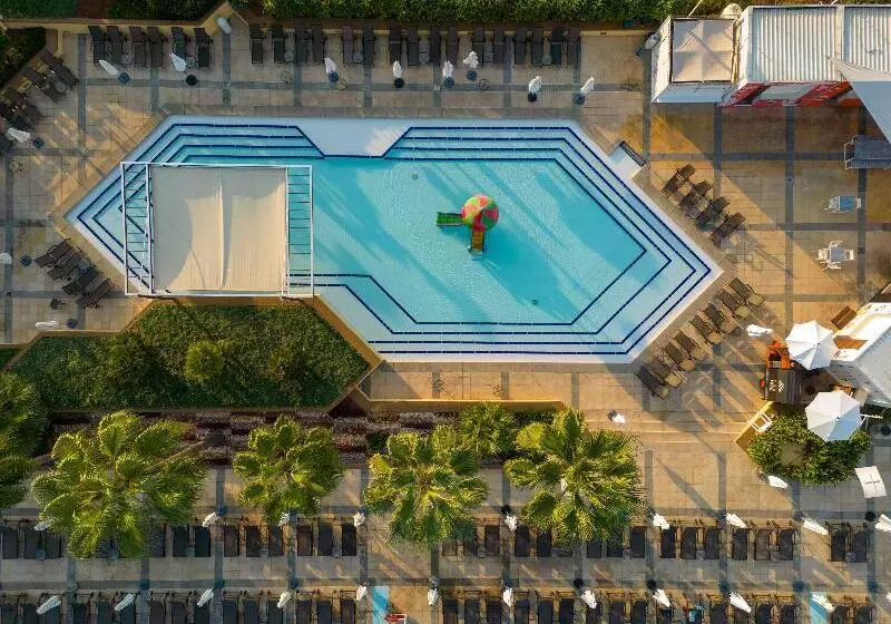 استراحتگاه Mövenpick Hotel Beirut