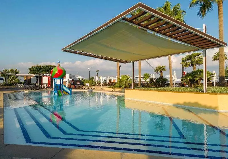 استراحتگاه Mövenpick Hotel Beirut