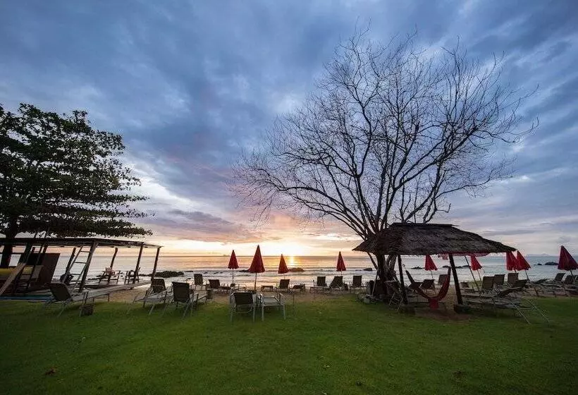 Srilanta Resort And Spa