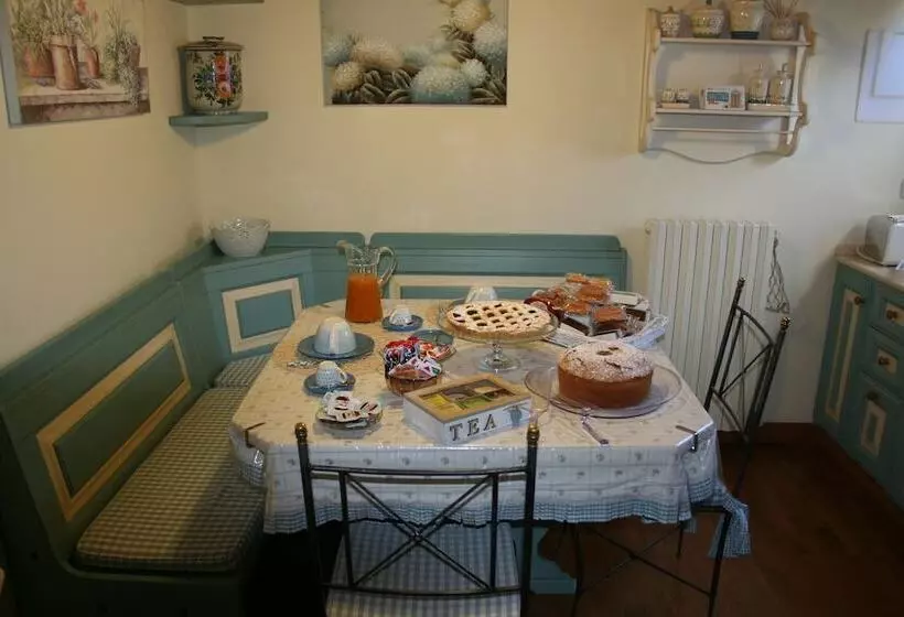 تختخواب و صبحانه Antica Maison