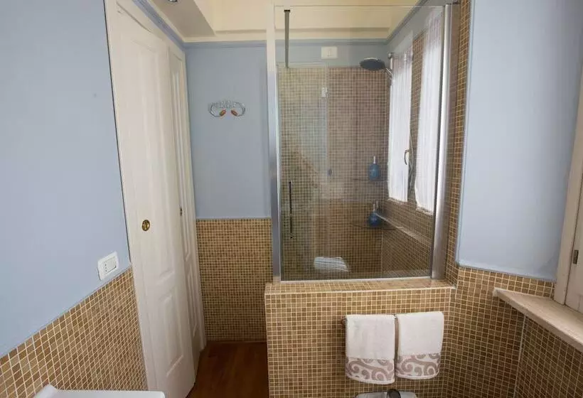 تختخواب و صبحانه Antica Maison