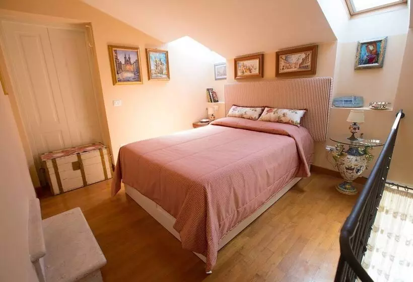 تختخواب و صبحانه Antica Maison