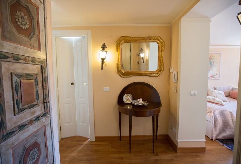 مبيت وإفطار Antica Maison