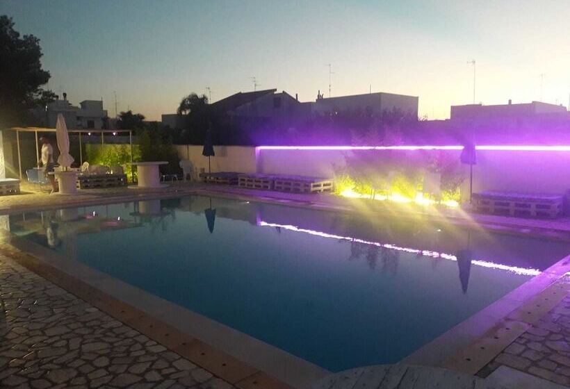 צימר Borgo La Pineta