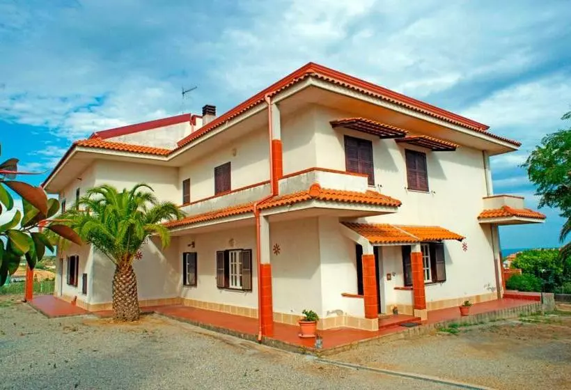 Aamiaismajoitus (B&B) La Casa Di Mirò