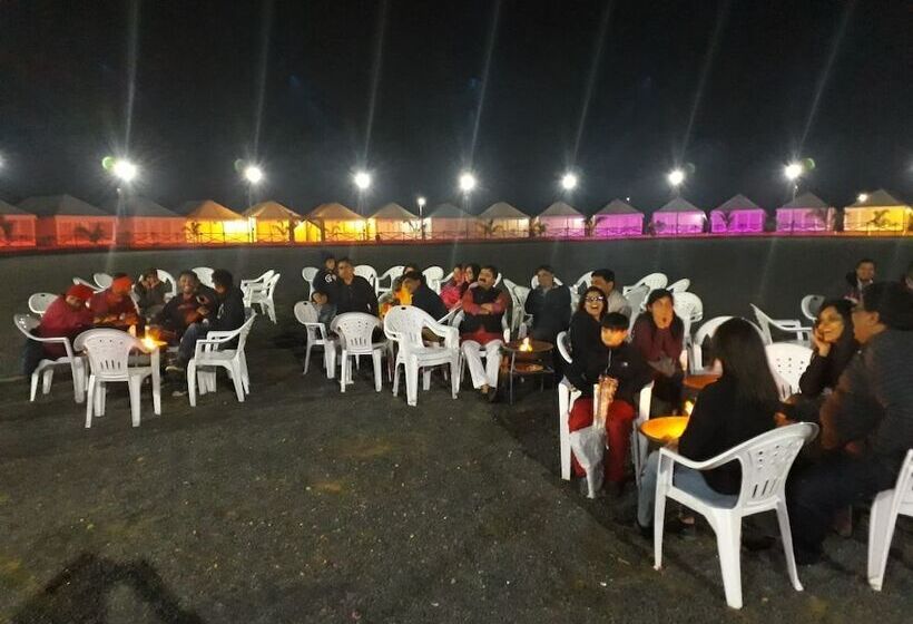 בית מלון כפרי Polo Tent City & Resort