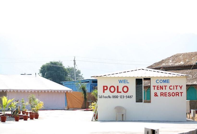 בית מלון כפרי Polo Tent City & Resort