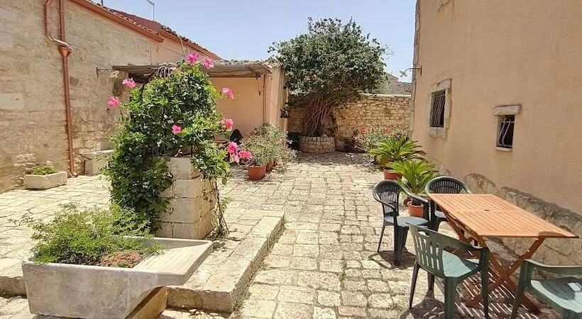 هتل روستایی Casale Imperatore