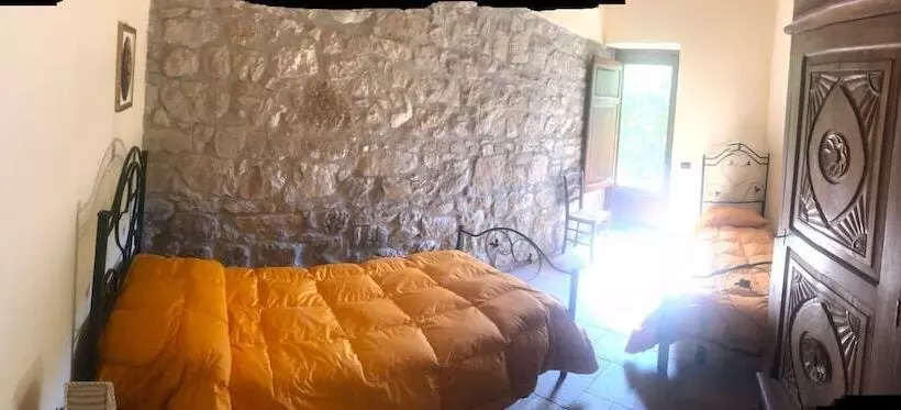 ベッドアンドブレックファースト Agriturismo Ilardo