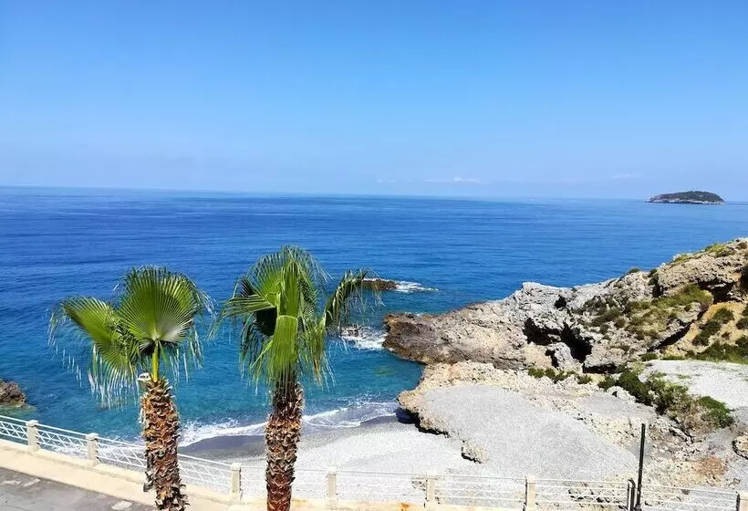 ベッドアンドブレックファースト La Caletta Del Porto