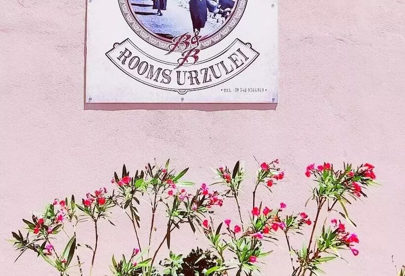 B&b Rooms Urzulei