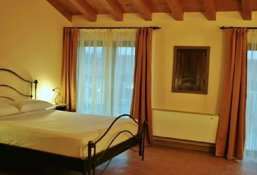 هتل روستایی Agriturismo Cavrigo