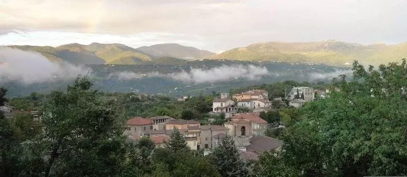 ベッドアンドブレックファースト Il Casale Di Colli Sul Velino
