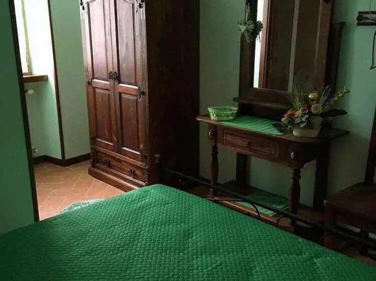 ベッドアンドブレックファースト Il Casale Di Colli Sul Velino