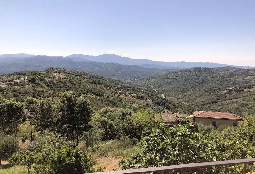 Aamiaismajoitus (B&B) Pozzo Medievale