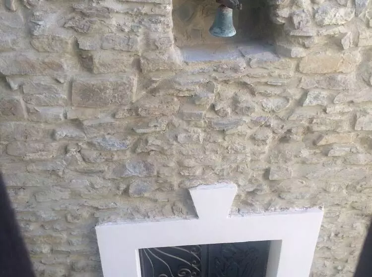 Aamiaismajoitus (B&B) Pozzo Medievale